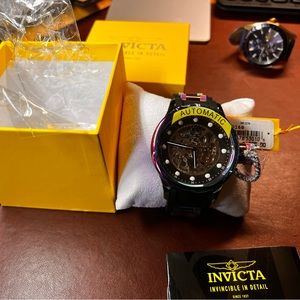 Invicta Russian Diver 39168 Mens Iridescent Silicone Automatic Skeleton Watch